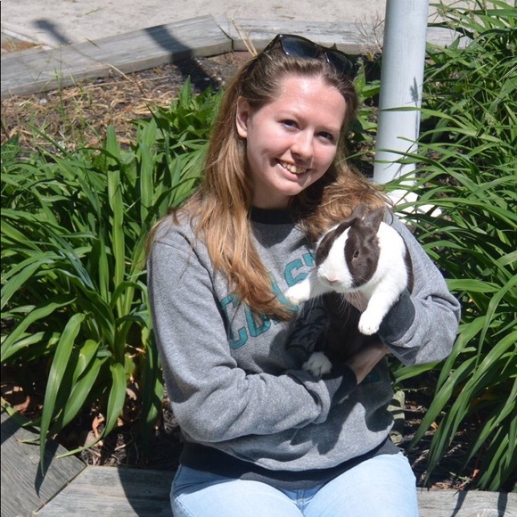 Meet your Posher, Maggie - Picture 2 of 2